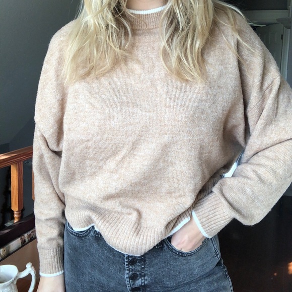 Comfy sweater!!! - Picture 3 of 3